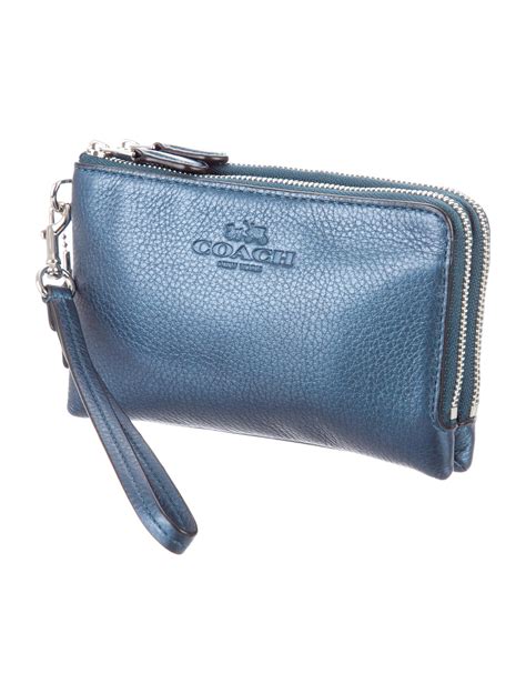 coach wristlet wallet clearance.